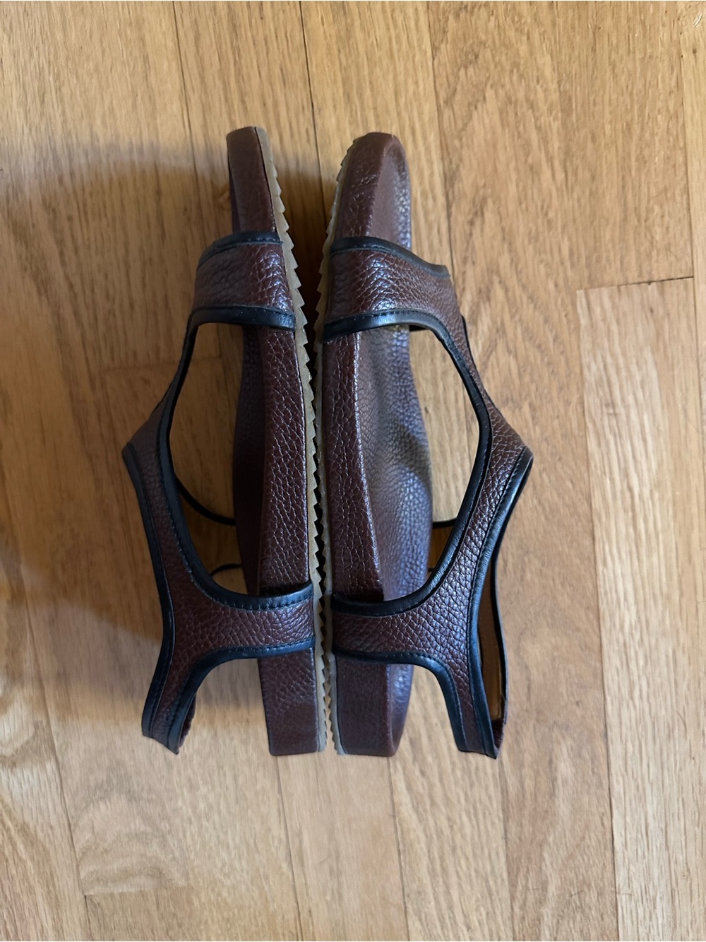 Beklina gubi sandal - Picture 3 of 5